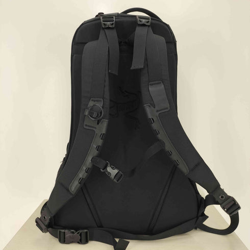 アークテリクス ARCTERYX Arro 22 アロー 22 ゴールドロゴ刺繍 ナイロン リュックサック メンズ