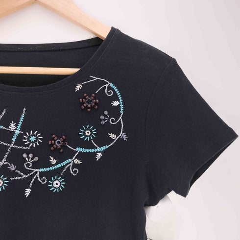 ハートイッセイミヤケ Haat ISSEY MIYAKE ビーズ刺繍 クルーネック 半袖 Tシャツ レディース JPN:2