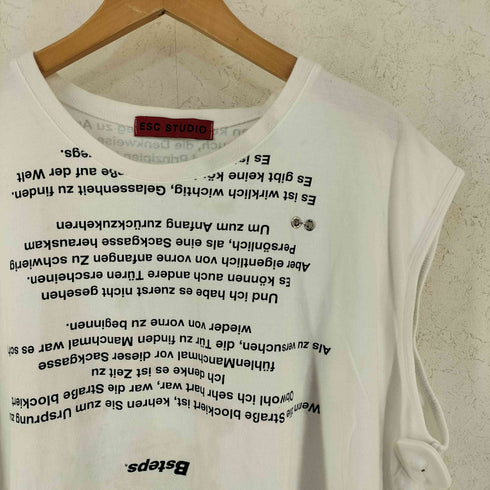 イーエスシーステュディオ ESC STUDIO ドイツ語 テキストプリント ノースリーブ Tシャツ メンズ