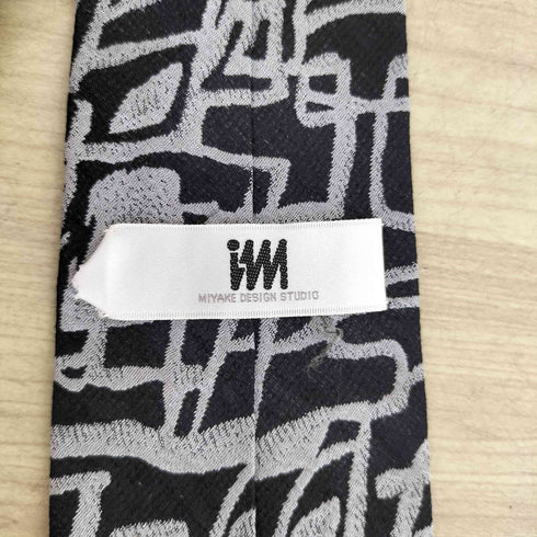 アイムイッセイミヤケ im ISSEY MIYAKE 総柄シルクネクタイ メンズ