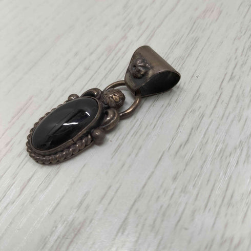 ENB ERICKA NICOLAS BEGAY エリッカニコラスビゲイ ナバホ オニキス ネックレストップ ナバホ メンズ