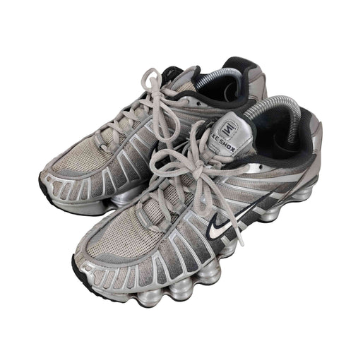 ナイキ NIKE SHOX TL PRINT METALLIC SILVER SUMMIT WHITE-WOLF GREY ショックス ローカットスニーカー レディース 24.5
