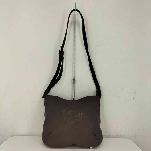 GRES PARIS シボ レザーショルダーバッグ ハーフムーン メンズ