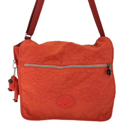 キプリング KIPLING ゴリラチャーム付き メッセンジャーバッグ メンズ