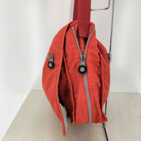 キプリング KIPLING ゴリラチャーム付き メッセンジャーバッグ メンズ