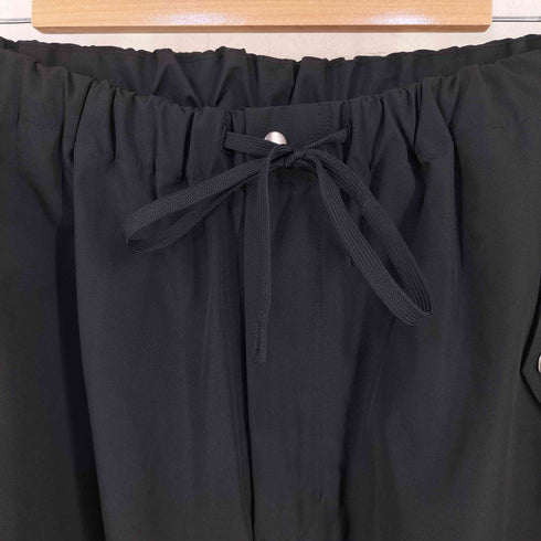 アダムエロペ Adam et Rope NIKKE 撥水タフタ ドローストリング ワイド トラック パンツ メンズ