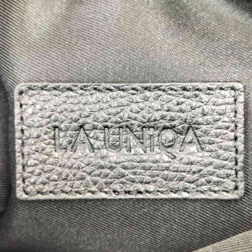 LA UNIQA 26SS レザー レクタングル ショルダー バッグ メンズ
