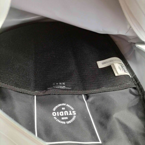 herschel supply レディース