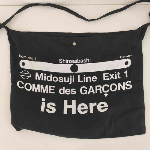 コムデギャルソン COMME des GARCONS フロントプリント ショルダーバッグ サコッシュ レディース