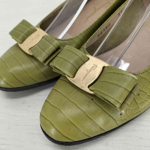 サルヴァトーレフェラガモ Salvatore Ferragamo ヴァラリボン パンプス レディース US:7
