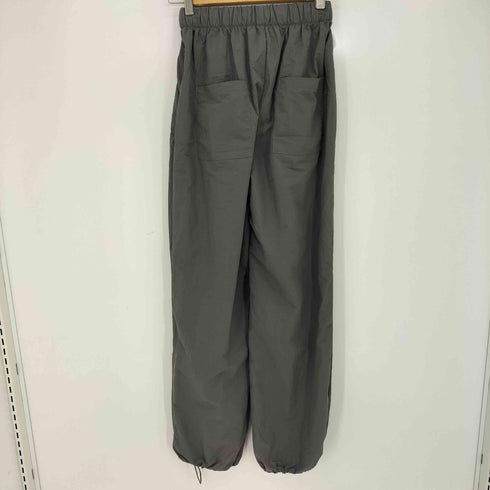 loose silhouette nylon pants メンズ