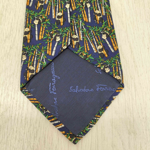 サルヴァトーレフェラガモ Salvatore Ferragamo パンダ柄 シルクネクタイ メンズ