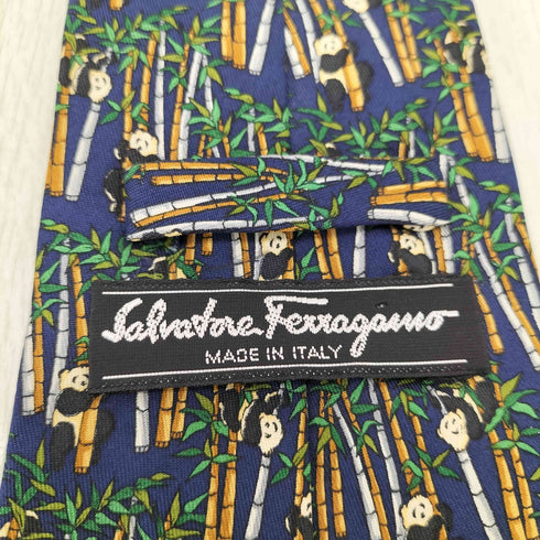 サルヴァトーレフェラガモ Salvatore Ferragamo パンダ柄 シルクネクタイ メンズ