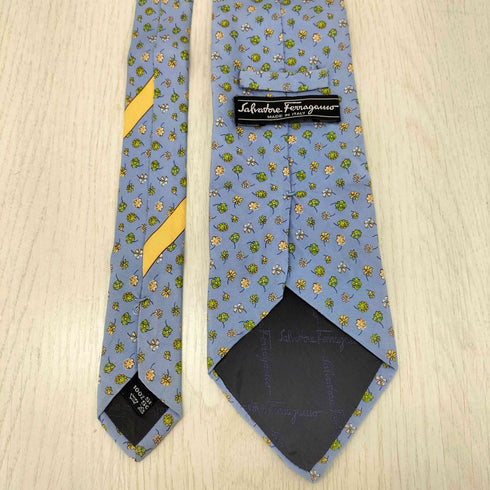 サルヴァトーレフェラガモ Salvatore Ferragamo 花柄 シルクネクタイ メンズ