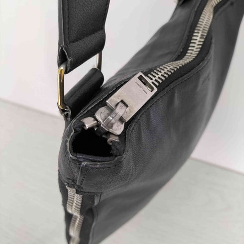 サンローランパリ SAINT LAURENT PARIS コの字ジップ レザー ショルダーバッグ メンズ