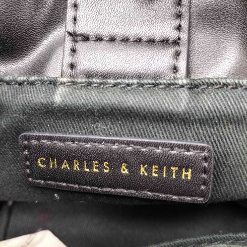 チャールズアンドキース CHARLES&KEITH ボアズ ドローストリングトップハンドルバッグ レディース