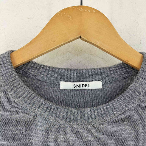 スナイデル snidel 25AW ブローチ付きニット レディース ONE SIZE