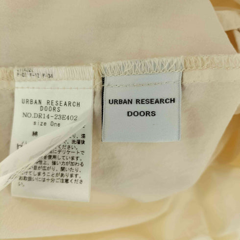 アーバンリサーチドアーズ URBAN RESEARCH DOORS ピンタックヨークVネックブラウス レディース FREE