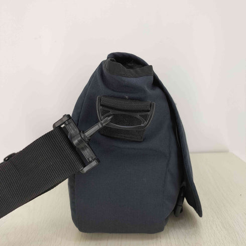 イーストパック EASTPAK ロゴ刺繍 メッセンジャーバッグ メンズ