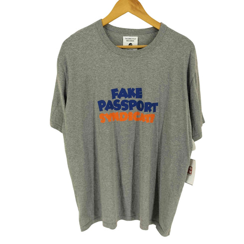 タコマフジレコード TACOMA FUJI RECORDS FAKE PASSPORT SYNDICATE フェイク パスポート シンジケート 半袖Tシャツ メンズ XL