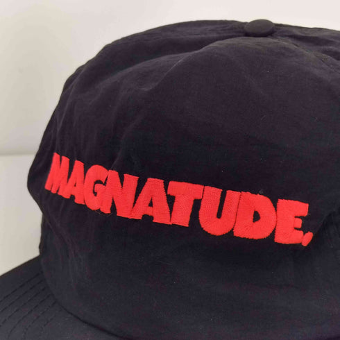 magnatude マグナチュード 刺繍ナイロンキャップ メンズ