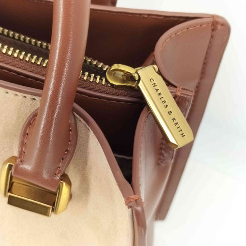 チャールズアンドキース CHARLES&KEITH Large Textured Double Handle Bag ラージ テクスチャード ダブル ハンドル バッグ レディース Large