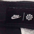 ナイキ NIKE スウッシュロゴ ハングル文字 刺繍デザイン 6パネルキャップ メンズ M/L