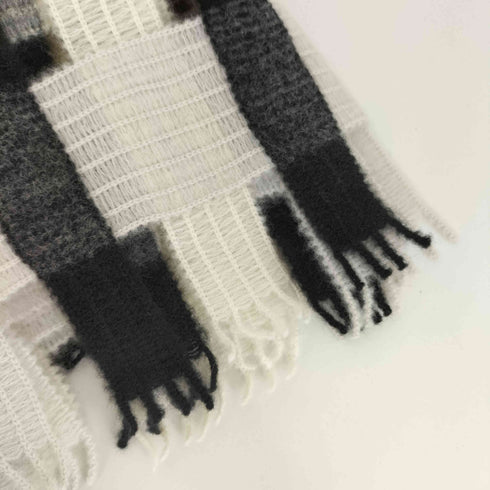 イッセイミヤケ ISSEY MIYAKE fringed hem scarf レディース