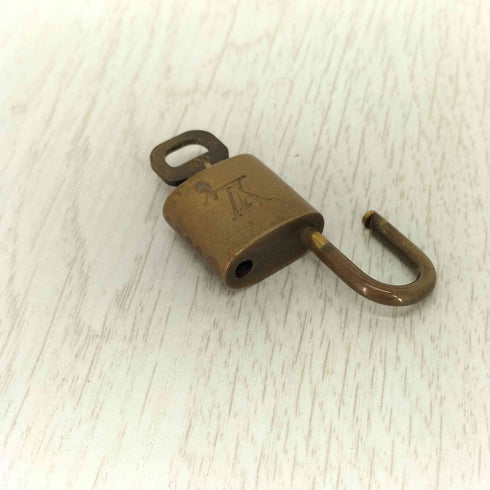 ルイヴィトン LOUIS VUITTON パドロック カデナ 南京錠 300 padlock cadenas レディース