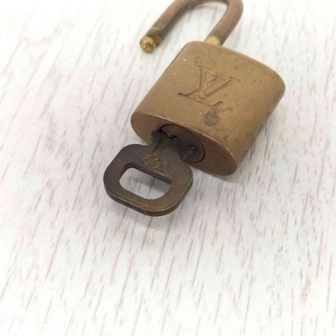ルイヴィトン LOUIS VUITTON パドロック カデナ 南京錠 300 padlock cadenas レディース