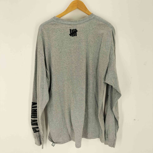 アンディフィーテッド UNDEFEATED 袖プリント 長袖クルーネックTシャツ メンズ XL
