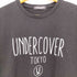 アンダーカバー UNDER COVER JUN TAKAHASHI フロントロゴプリント 半袖 Tシャツ メンズ JPN:2