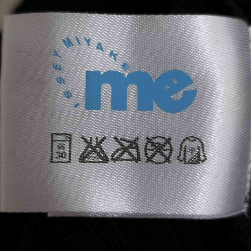 ミーイッセイミヤケ me ISSEY MIYAKE シワ加工 プリーツ 変形 ノースリーブ ブラウス レディース