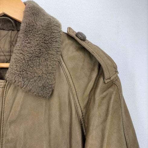 CREAZIONI IN PELLE クレアツィオーニインペレ ボアカラー エポレット付き レザージャケット メンズ EUR:48