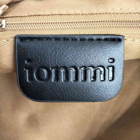 IOMMI イオミ パイピング フェイクスエード トートバッグ レディース