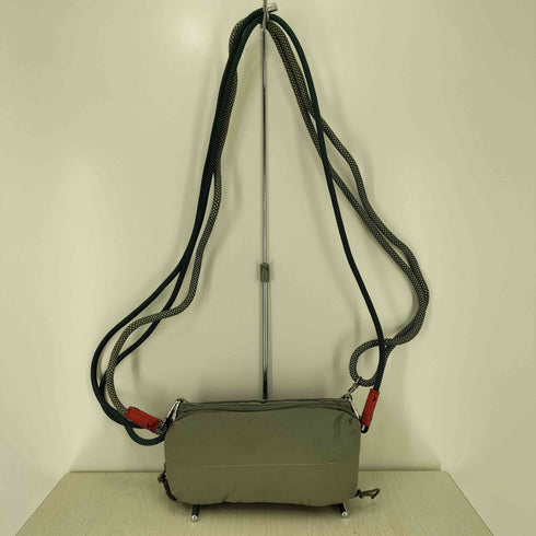 トポロジー Topologie Bottle Sacoche Medium ボトルサコッシュ メンズ ONE SIZE