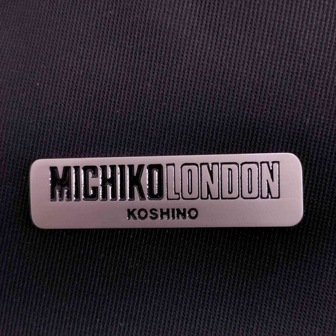 ミチコロンドン MICHIKO LONDON メタルプレート ナイロン レザー ショルダーバッグ Y2K レディース