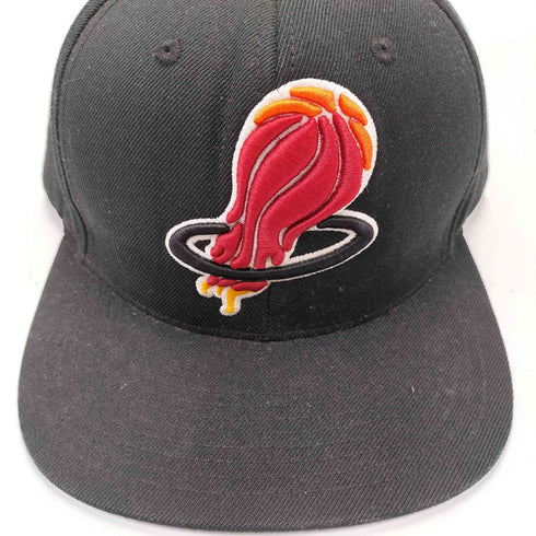 ミッチェルアンドネス mitchell&ness NBA チームロゴ刺繍 ベースボールキャップ メンズ