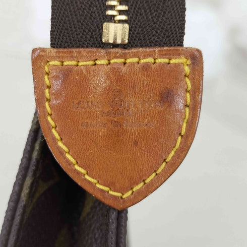 ルイヴィトン LOUIS VUITTON ポシェットトワレット26 レディース