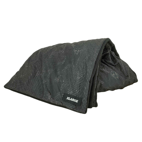 エクストララージ XLARGE 総柄 パイソン パデット マフラー メンズ ONE SIZE