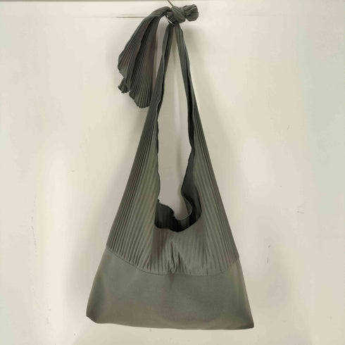 トゥードゥーコトハヨコザワ todo kotoha yokozawa 別注PLEATS BAG プリーツバッグ レディース