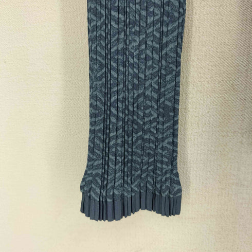 プリーツプリーズイッセイミヤケ PLEATS PLEASE ISSEY MIYAKE 総柄 プリーツハイネック 長袖カットソー レディース JPN:3