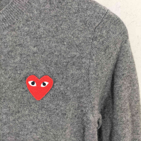 プレイコムデギャルソン PLAY COMME des GARCONS 胸元ワッペン ウールニットカーディガン レディース JPN:M