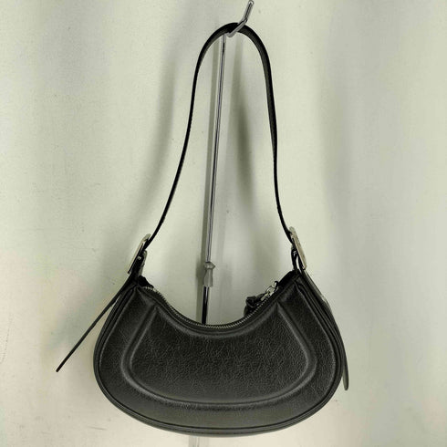 チャールズアンドキース CHARLES&KEITH Petra ペトラ カーブショルダーバッグ レディース