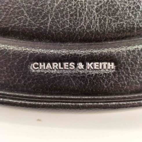 チャールズアンドキース CHARLES&KEITH Petra ペトラ カーブショルダーバッグ レディース