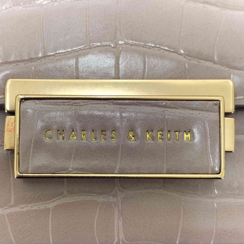 チャールズアンドキース CHARLES&KEITH クロックエフェクト ストラクチャードクロスボディバッグ レディース
