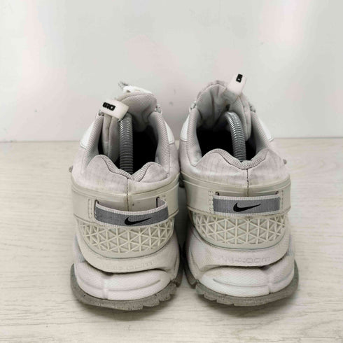ナイキ NIKE Zoom Vomero Roam ズーム ボメロ ローム ローカットスニーカー レディース 24