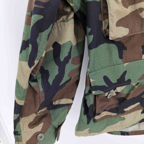 ユーエスアーミー U.S. ARMY SEABEES 刺繍 ウッドランドカモ BDU ジャケット メンズ MEDIUM X-SHORT