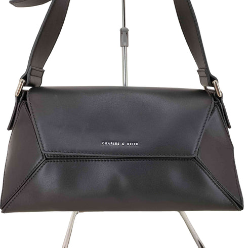 チャールズアンドキース CHARLES&KEITH Nasrin ナスリン ジオメトリックショルダーバッグ レディース