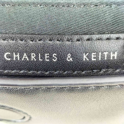 チャールズアンドキース CHARLES&KEITH Nasrin ナスリン ジオメトリックショルダーバッグ レディース